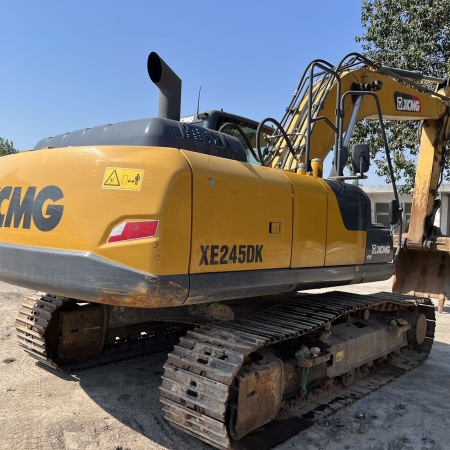 徐工XE200DA履带式挖掘机