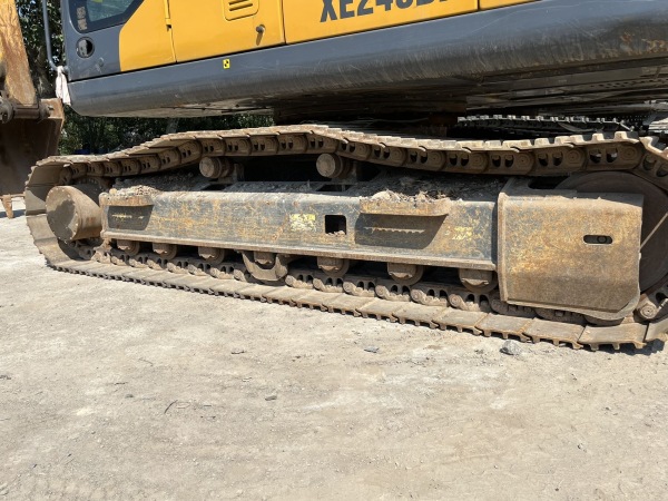 徐工XE200DA履帶式挖掘機