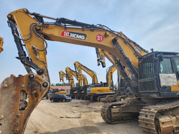 徐工XE550DK履帶式挖掘機