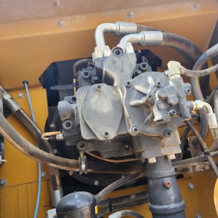 徐工XE550DK履带式挖掘机