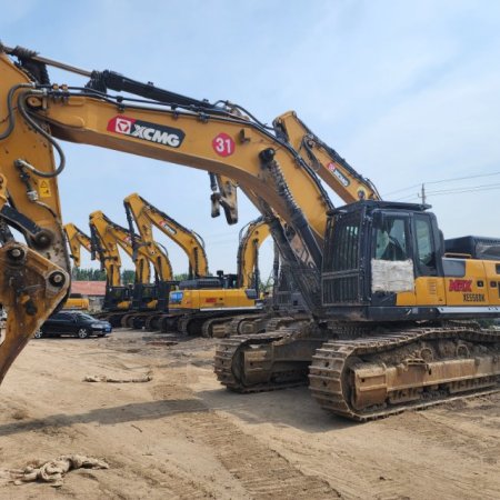 徐工XE550DK履带式挖掘机