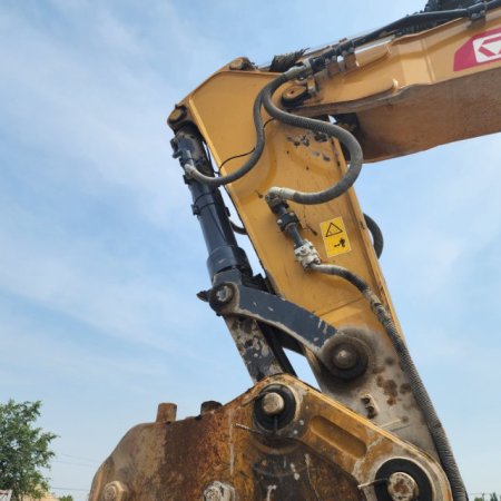 徐工XE550DK履带式挖掘机