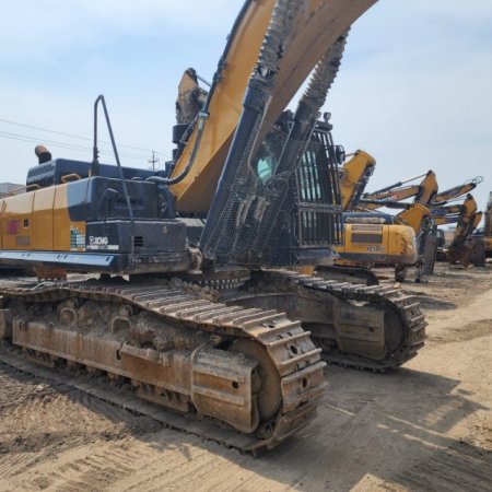 徐工XE550DK履带式挖掘机