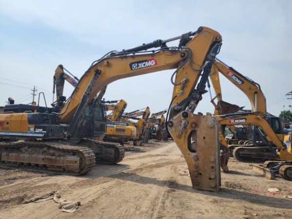 徐工XE550DK履帶式挖掘機