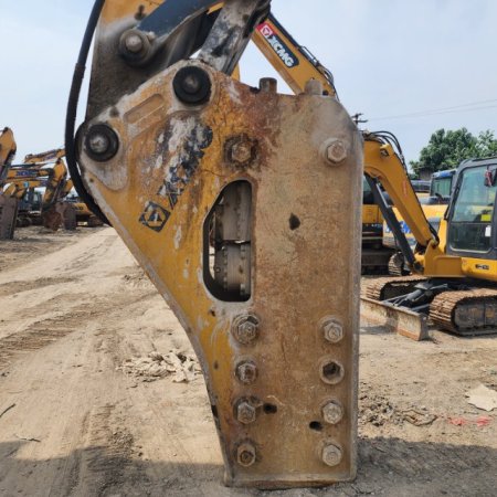 徐工XE550DK履带式挖掘机