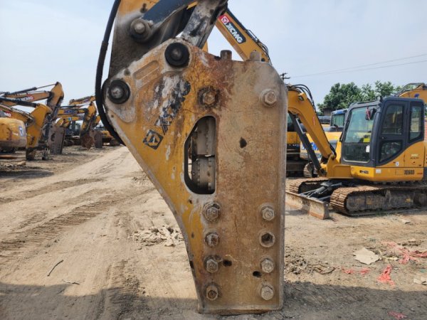 徐工XE550DK履帶式挖掘機