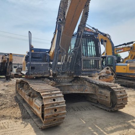 徐工XE550DK履带式挖掘机