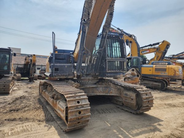 徐工XE550DK履帶式挖掘機