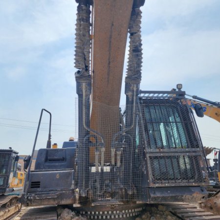 徐工XE550DK履带式挖掘机