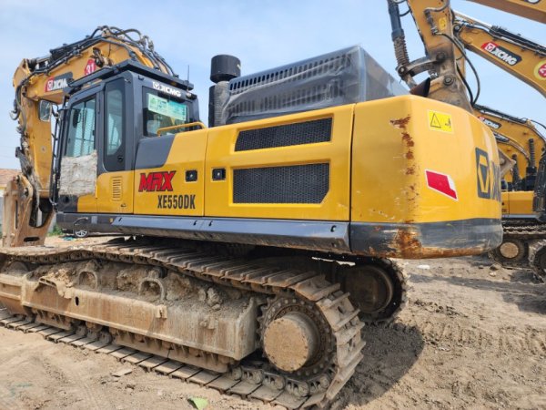 徐工XE550DK履帶式挖掘機