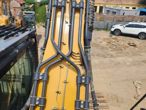 徐工XE550DK履帶式挖掘機