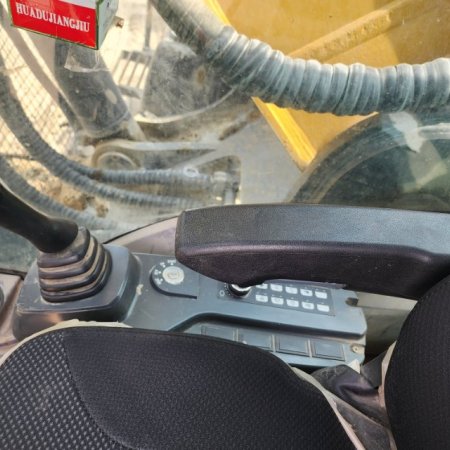 徐工XE550DK履带式挖掘机