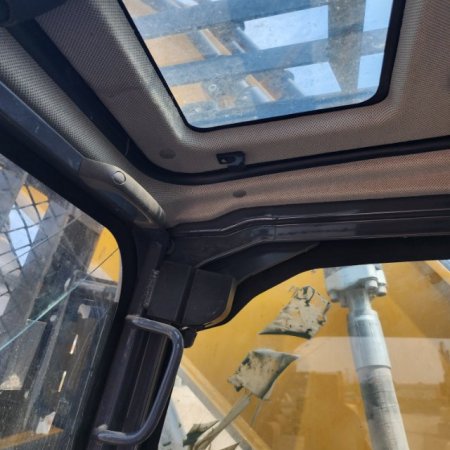 徐工XE550DK履带式挖掘机