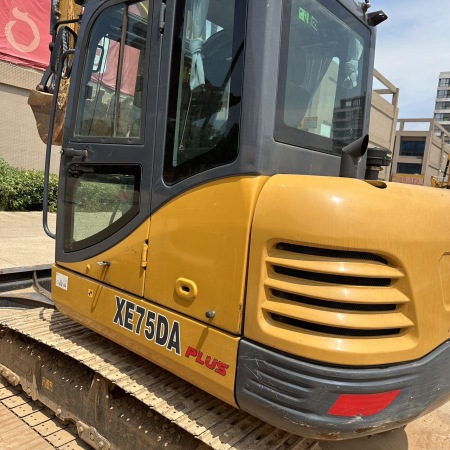 徐工XE55DA履带式挖掘机