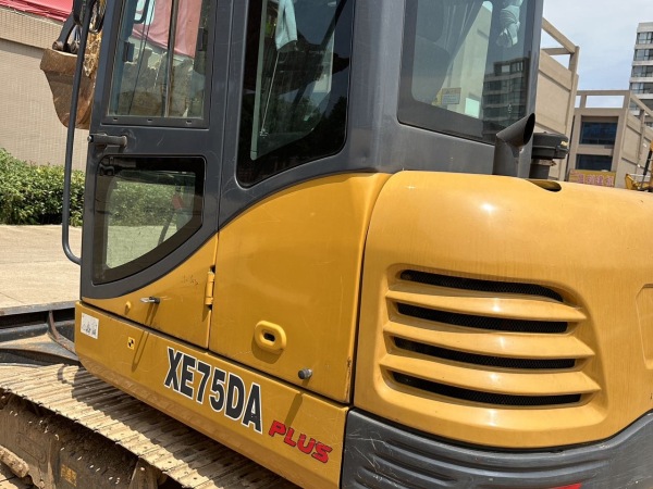 徐工XE55DA履帶式挖掘機(jī)