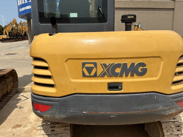 徐工XE55DA履帶式挖掘機(jī)