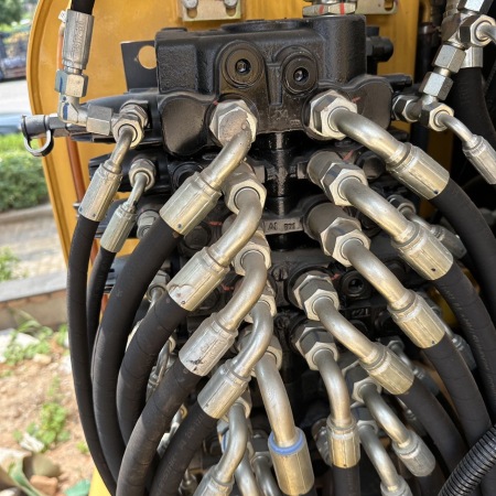 徐工XE60DA履带式挖掘机