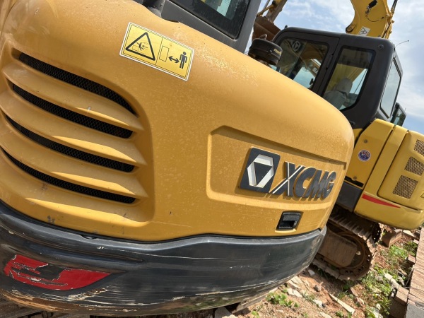 徐工XE60DA履帶式挖掘機(jī)