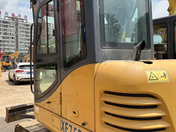 徐工XE60DA履帶式挖掘機(jī)