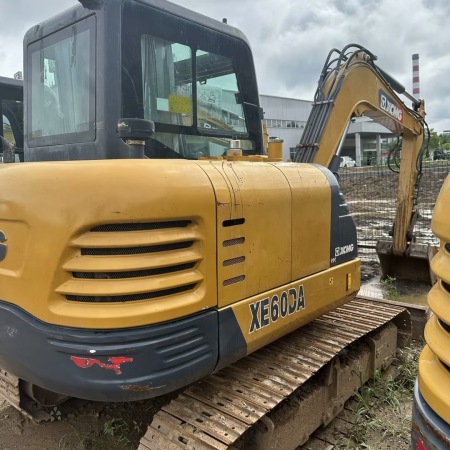 徐工XE60DA履带式挖掘机