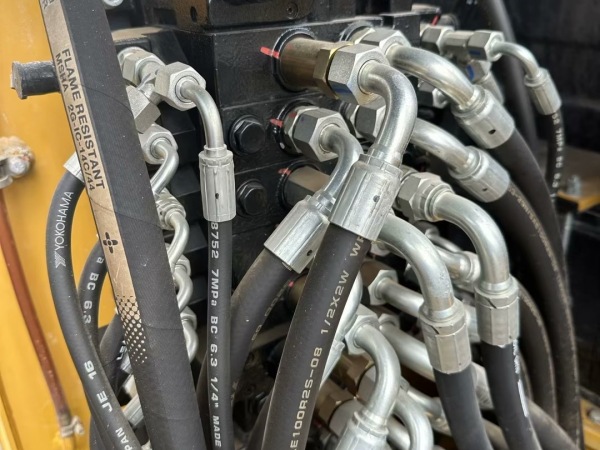 徐工XE60DA履帶式挖掘機(jī)