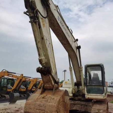 中联重科ZE205E履带式挖掘机