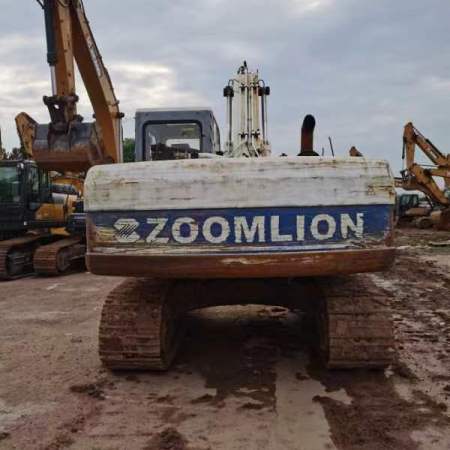 中联重科ZE205E履带式挖掘机