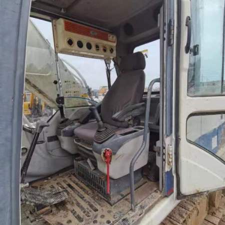 中联重科ZE205E履带式挖掘机