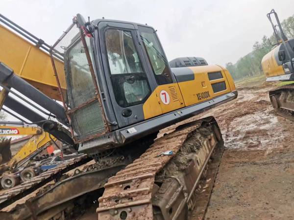 徐工XE400DK履帶式挖掘機(jī)