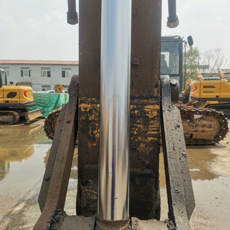 徐工XE400DK履带式挖掘机