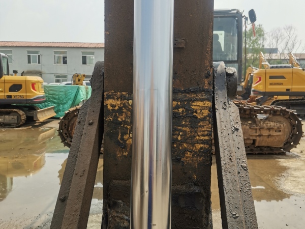 徐工XE400DK履帶式挖掘機(jī)