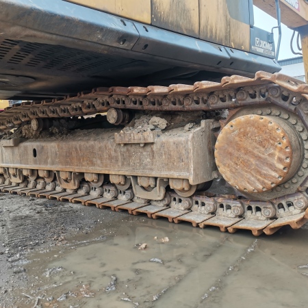 徐工XE400DK履带式挖掘机