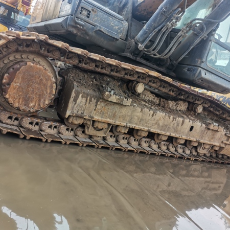 徐工XE400DK履带式挖掘机