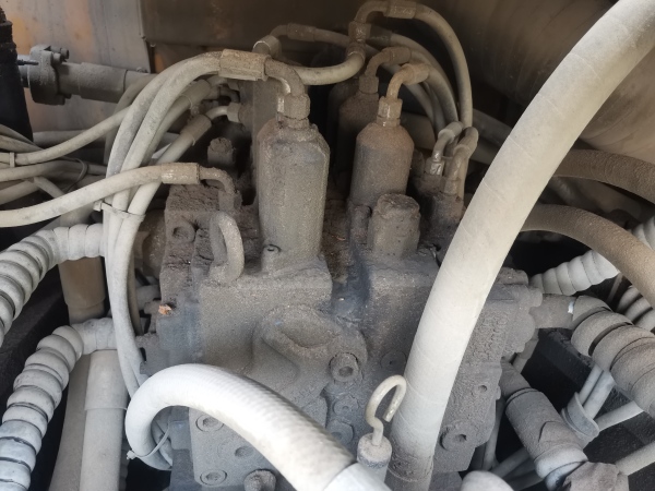 徐工XE400DK履帶式挖掘機(jī)