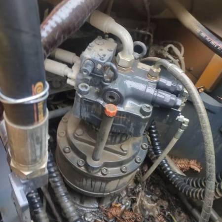 徐工XE215DA履带式挖掘机