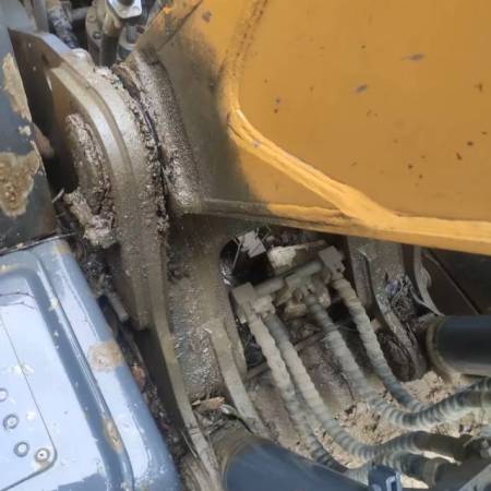 徐工XE215DA履带式挖掘机