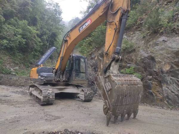 徐工XE215DA履帶式挖掘機(jī)