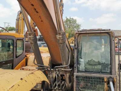 三一重工SY365C履帶式挖掘機(jī)