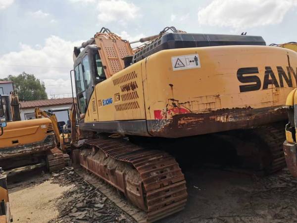 三一重工SY365C履帶式挖掘機(jī)