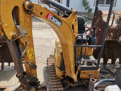 徐工XE15U履帶式挖掘機