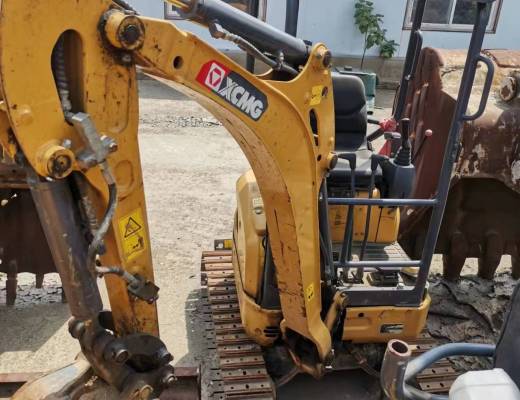 徐工XE15U履带式挖掘机