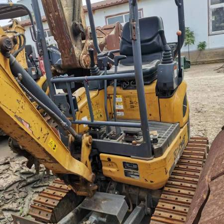 徐工XE15U履带式挖掘机