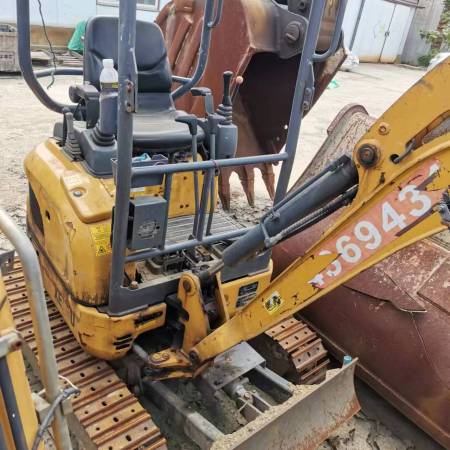 徐工XE15U履带式挖掘机