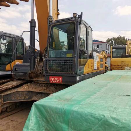 徐工XE370D履带式挖掘机