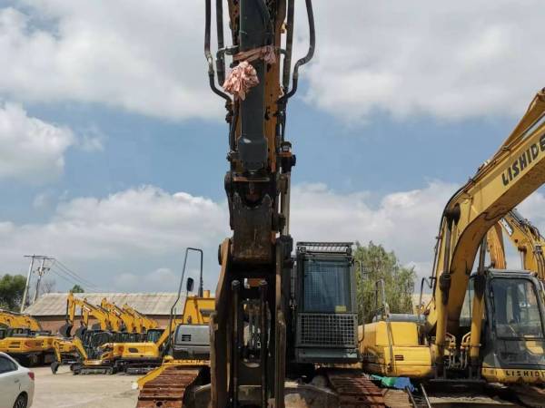 徐工XE490DK履帶式挖掘機