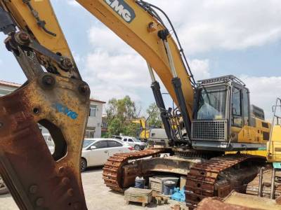 徐工XE490DK履帶式挖掘機