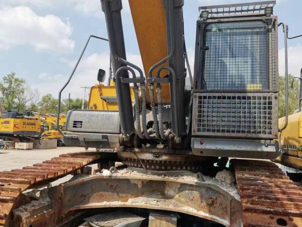 徐工XE490DK履帶式挖掘機