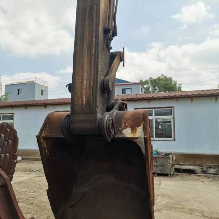 三一重工SY365C履带式挖掘机