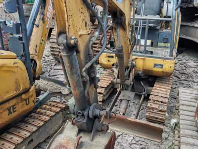 徐工XE15C履帶式挖掘機