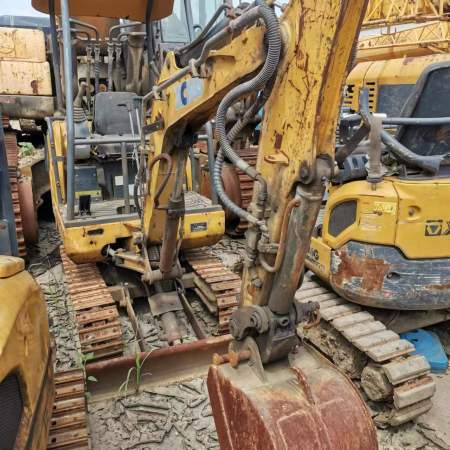 徐工XE15C履带式挖掘机